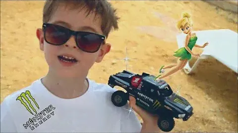 Даниэль получил от феи машинку Тойота Тундра/toy car for kids Toyota Tundra Monster from fairies