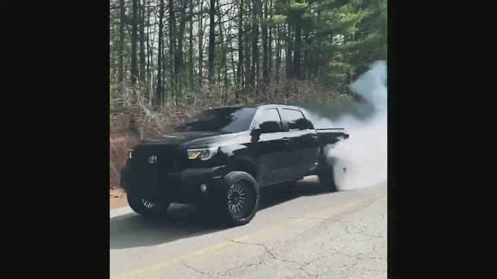 Toyota tundra Burnouts