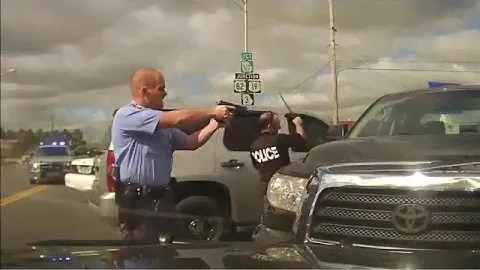 Полицейская погоня за Toyota Tundra в США