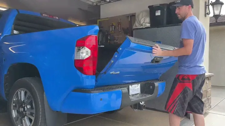 Tail gate removal with backup camera: Toyota Tundra, similar on most trucks